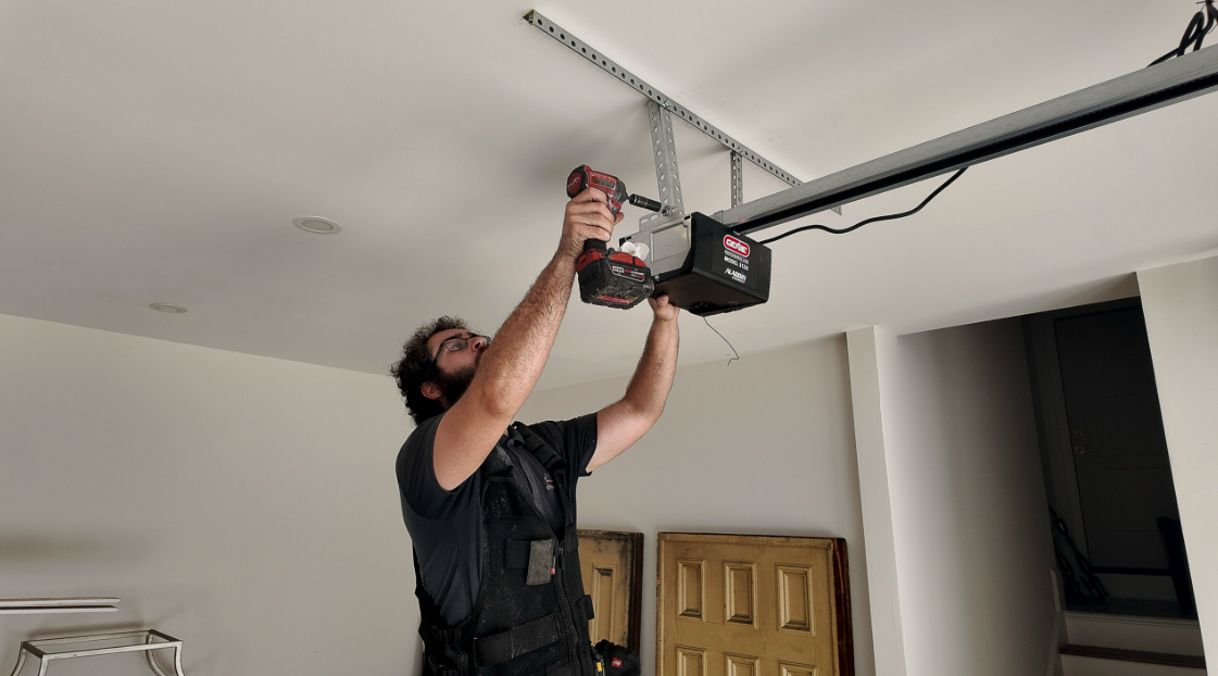 Does Your Motor Need a Software Update or a Garage Door Opener Repair?