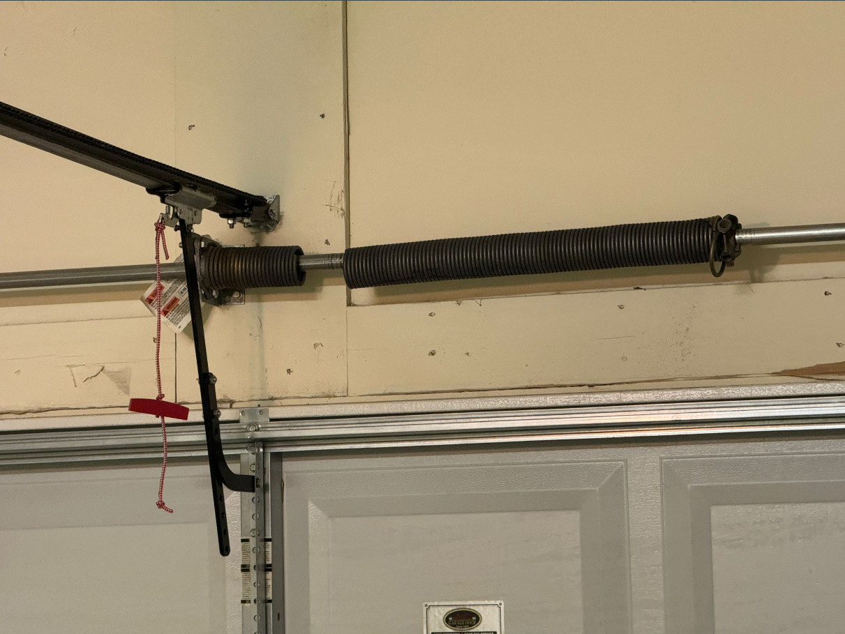 5-star rated local garage door repair review badge for Country Isles homeowners